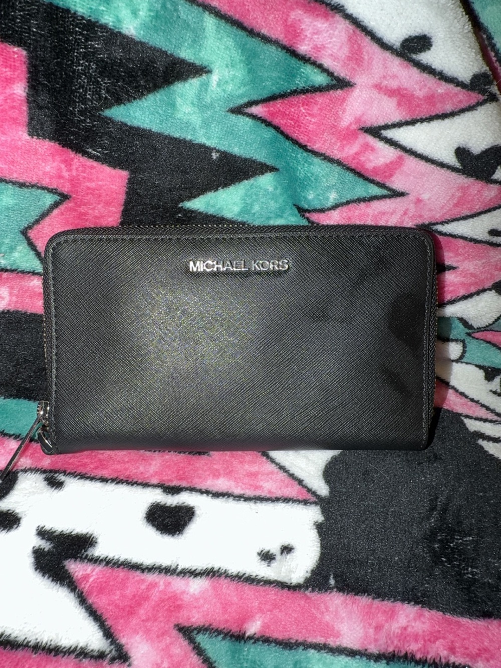 Michael Kors Black Saffiano Zip-Around Card & Key Holder